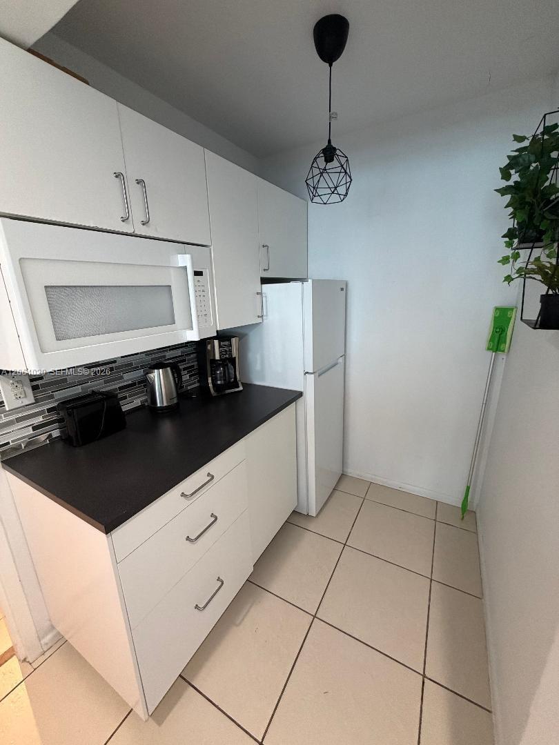 5445 Collins Ave # 1109, Miami Beach FL 33140 photo 5