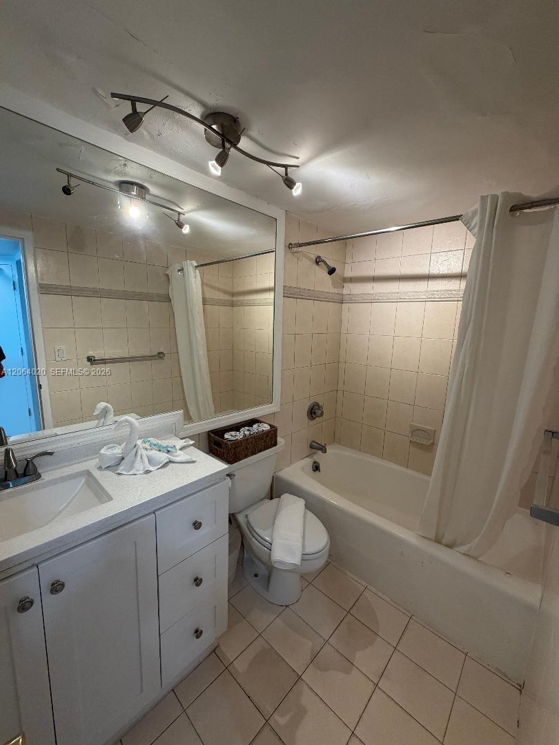 5445 Collins Ave # 1109, Miami Beach FL 33140 photo 4
