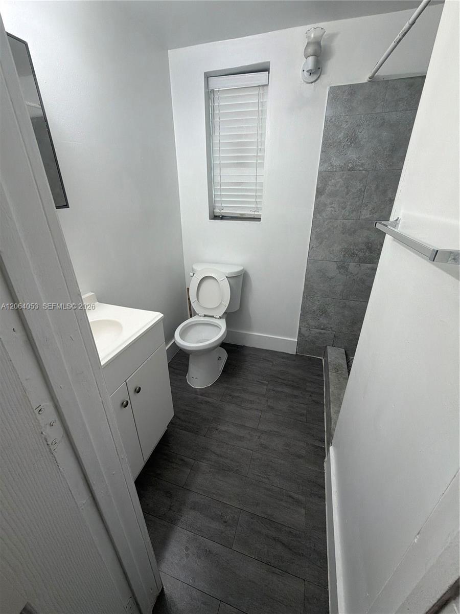 1843 Dewey St # 108, Hollywood FL 33020 photo 3