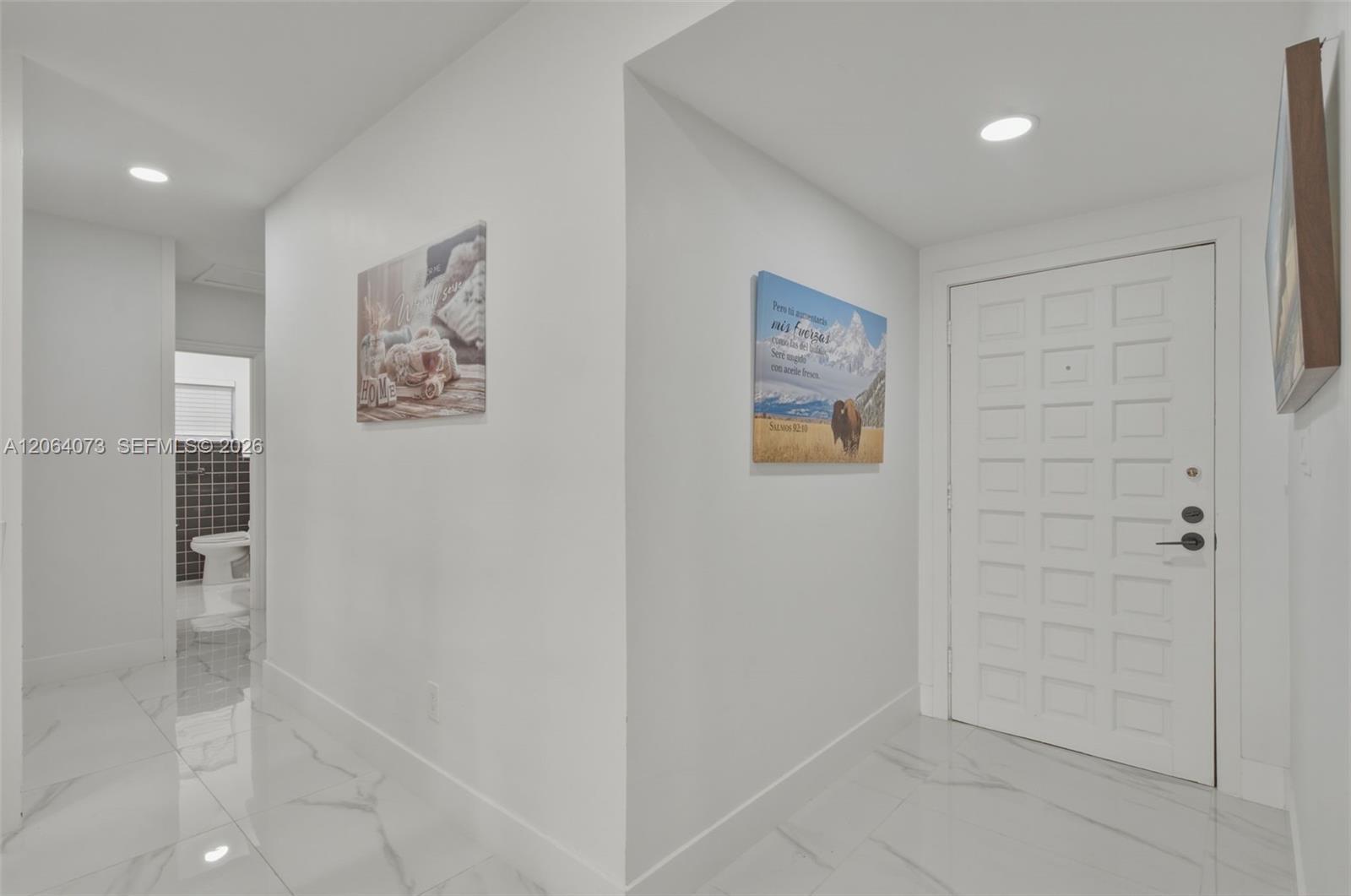 11621 NW 58th Pl, Hialeah FL 33012 photo 3