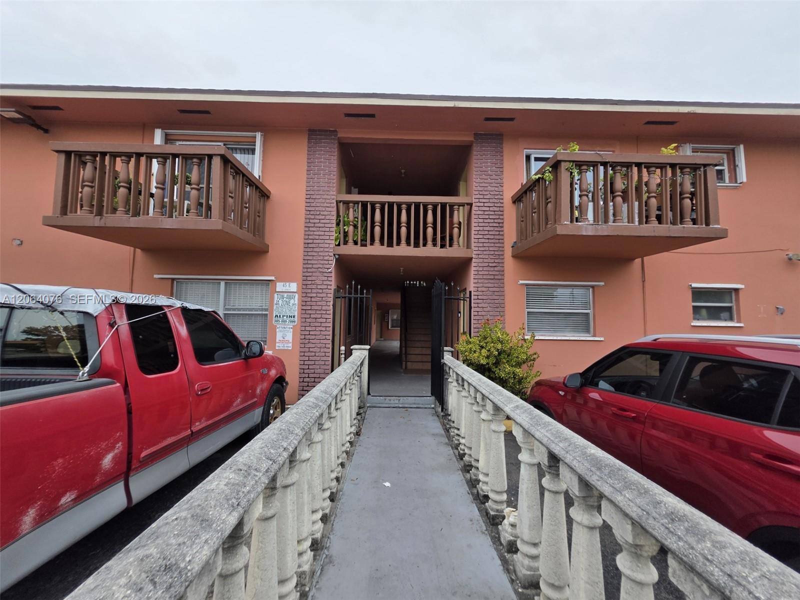 45 E 11th St # 15, Hialeah FL 33010