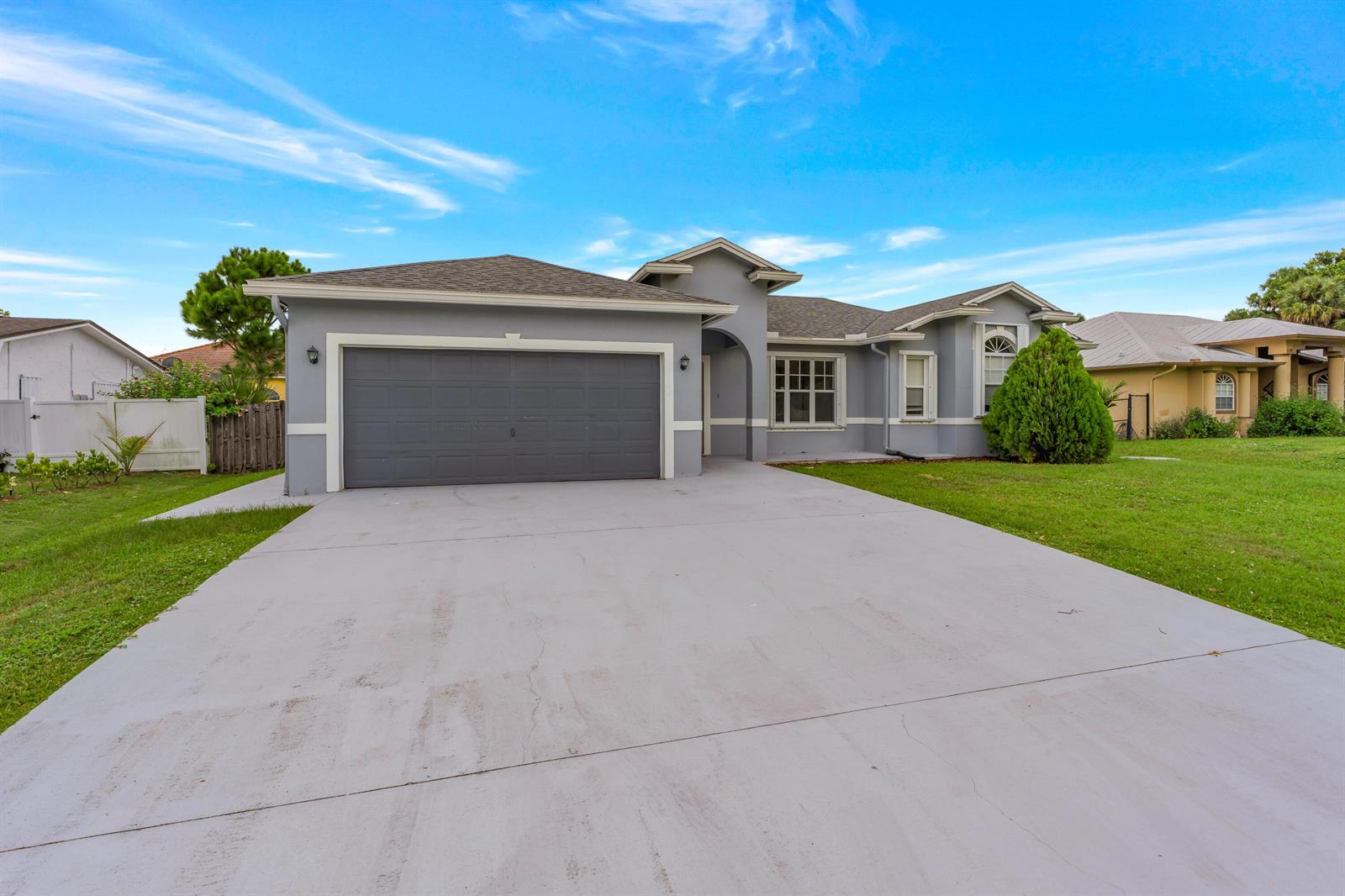 2320 SW MADRID Road, Port St. Lucie FL 34953 photo 5
