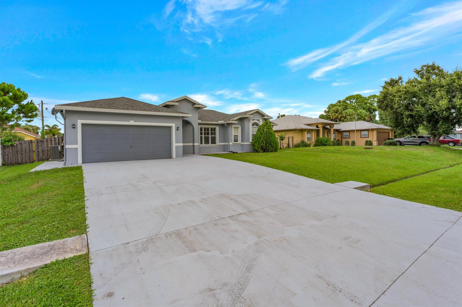 2320 SW MADRID Road, Port St. Lucie FL 34953 photo 4