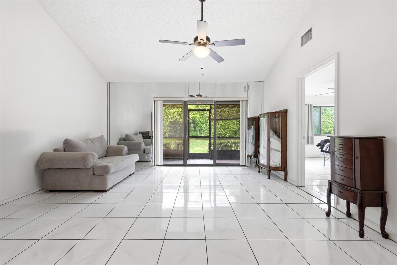 120 Sunshine Boulevard, Royal Palm Beach FL 33411 photo 5