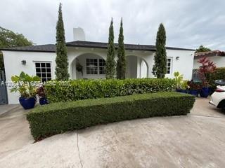 2451 SW 25th St, Miami FL 33133