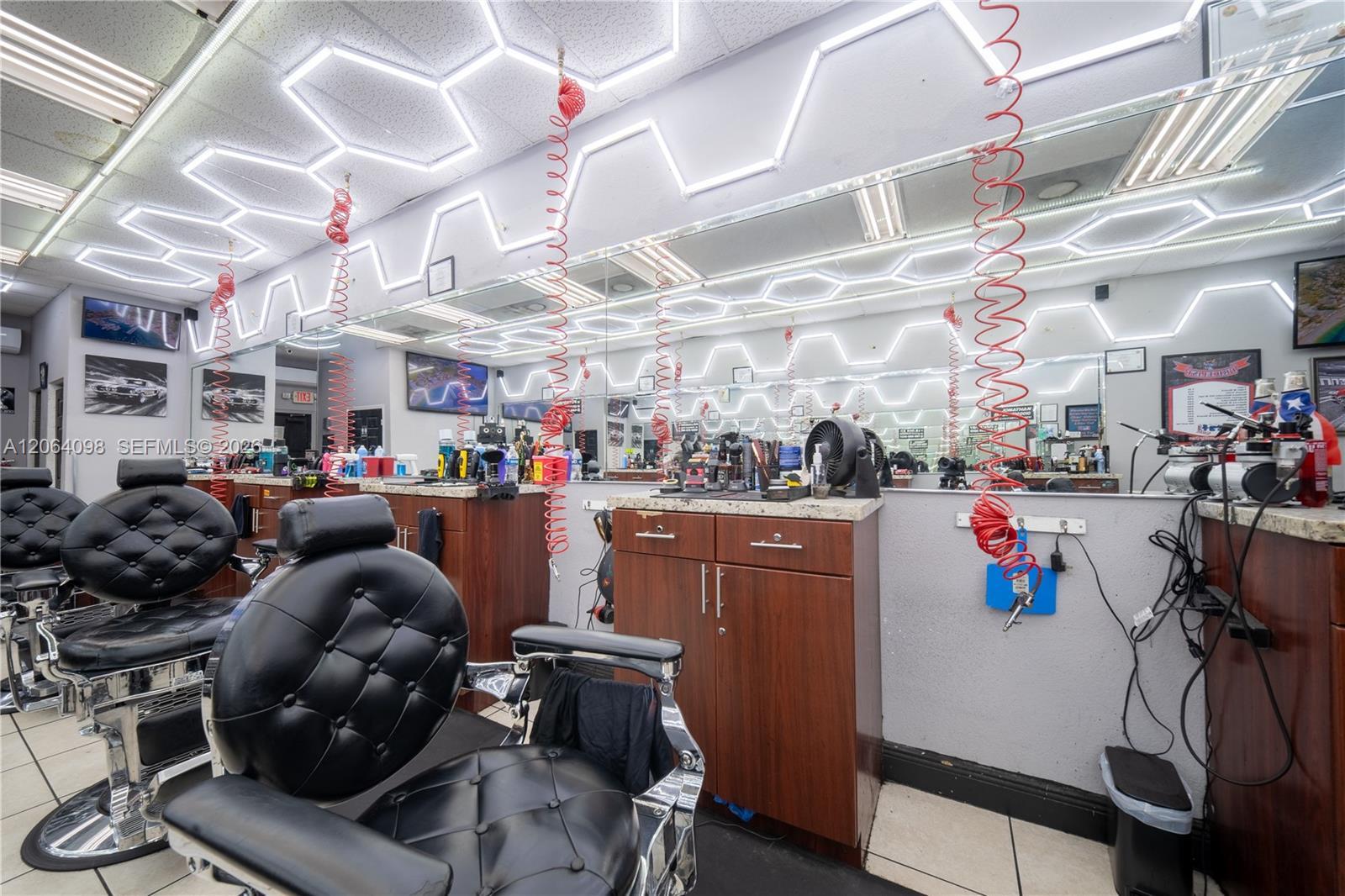 Miami Gardens, FL 33055 photo 4