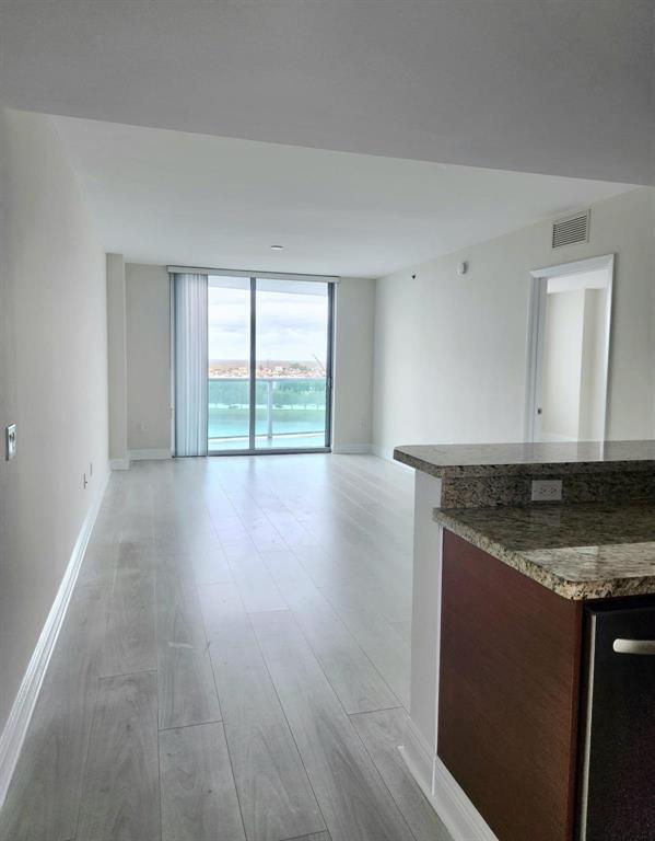 2681 N FLAMINGO Road, Sunrise FL 33323 photo 2