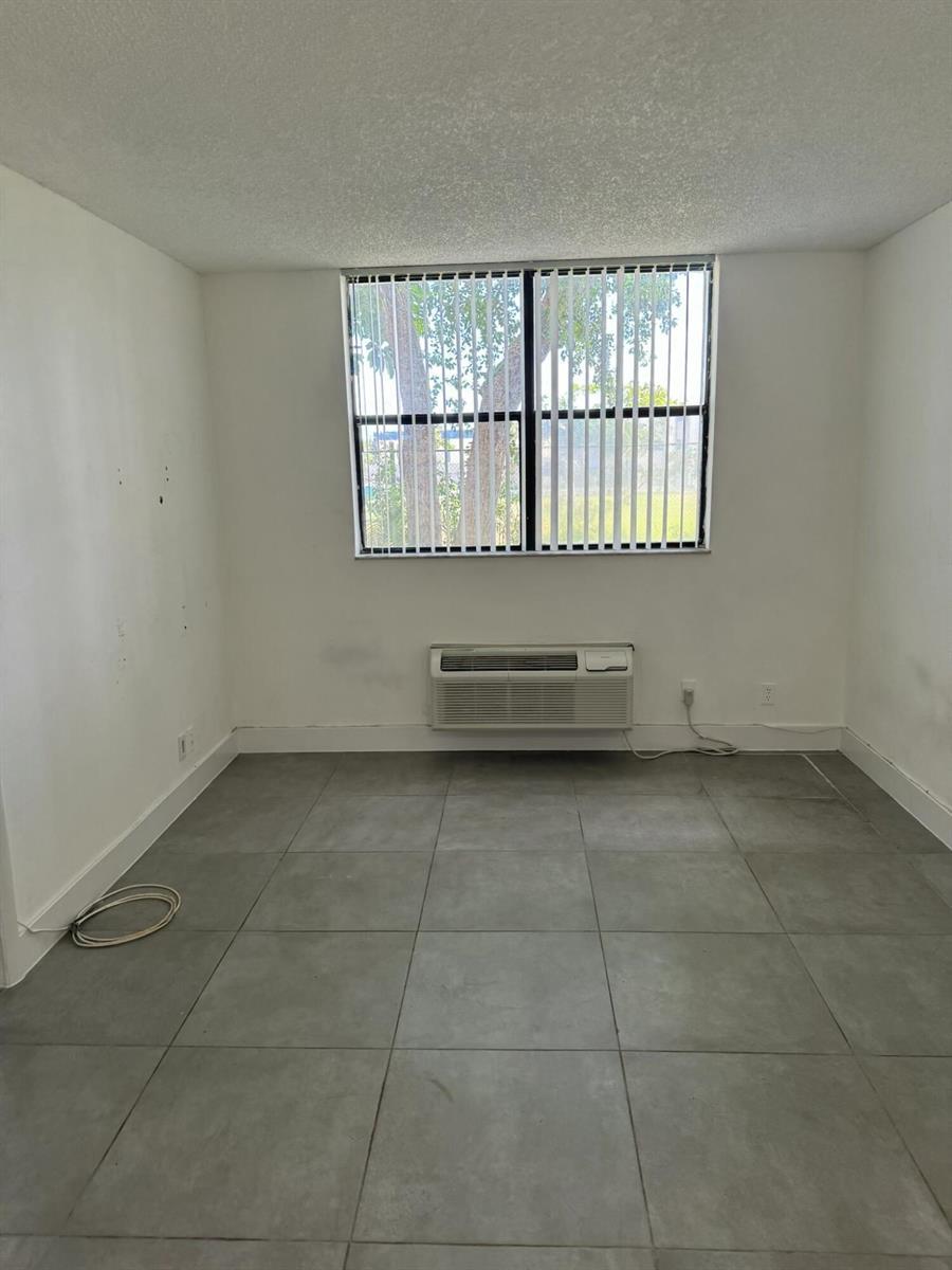 2501 RIVERSIDE Drive # A, Coral Springs FL 33065 photo 2