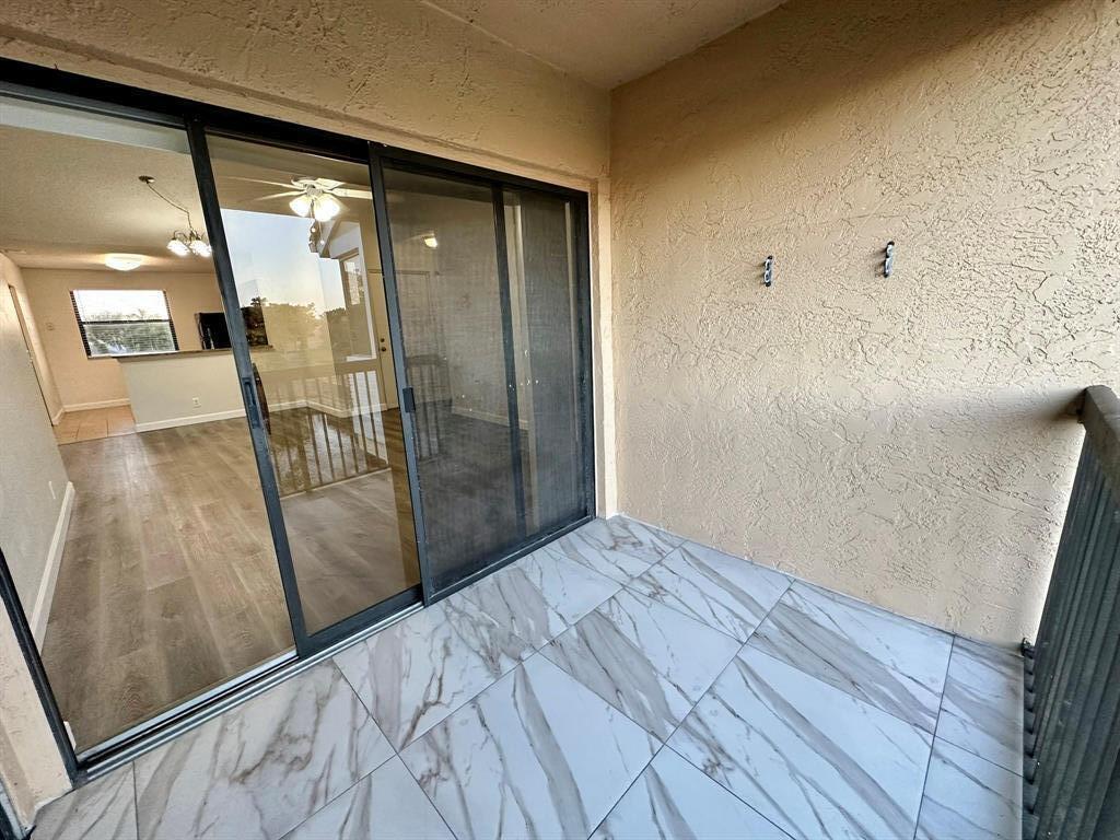 5641 RIVERSIDE Drive, Coral Springs FL 33067 photo 4