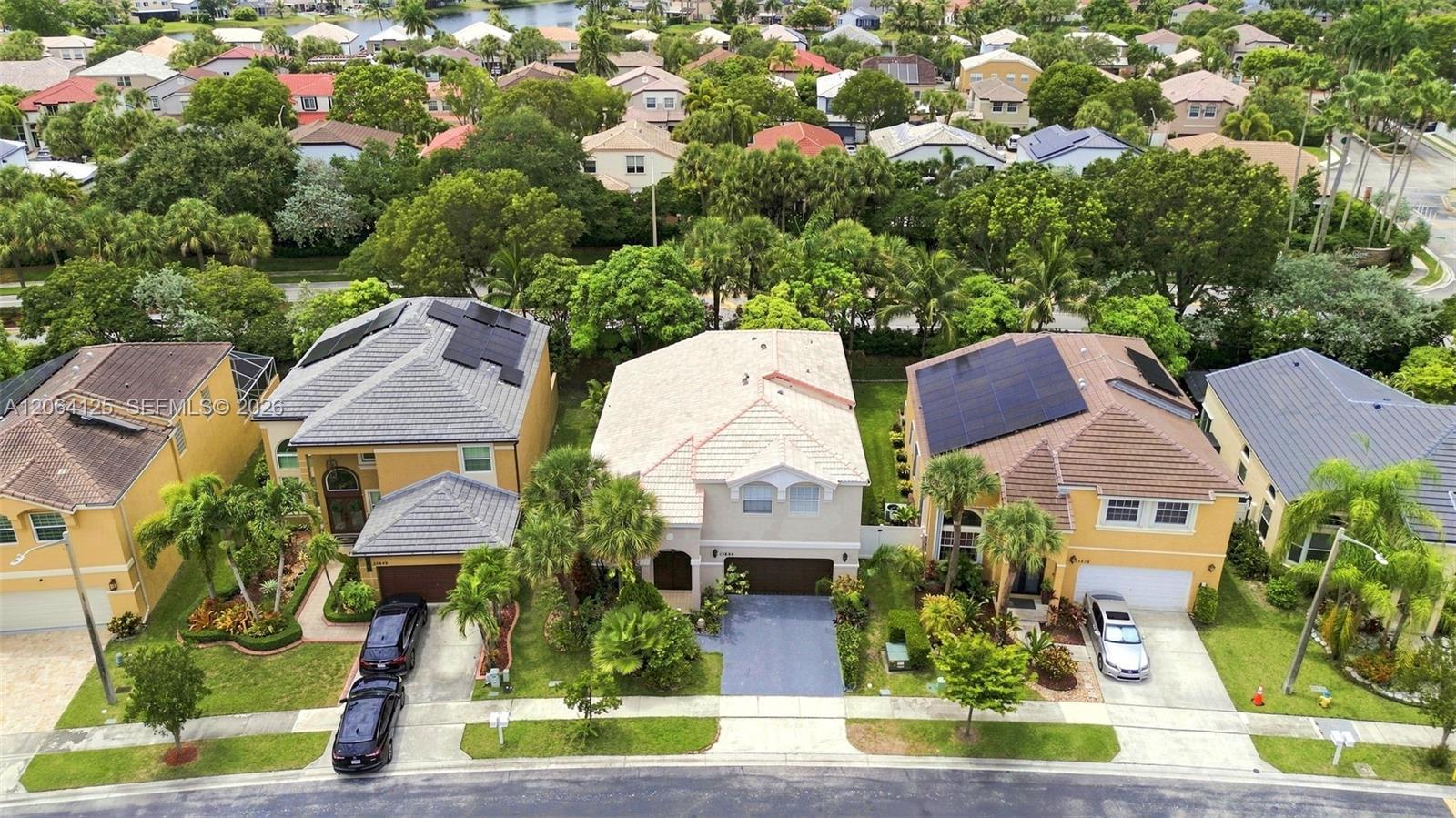 15650 NW 12th Ct, Pembroke Pines FL 33028 photo 5