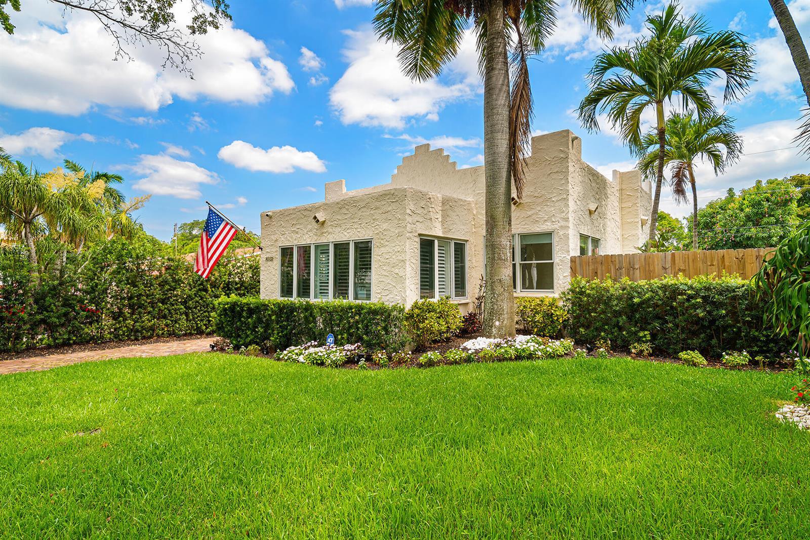 813 Avon Road, West Palm Beach FL 33401 photo 2