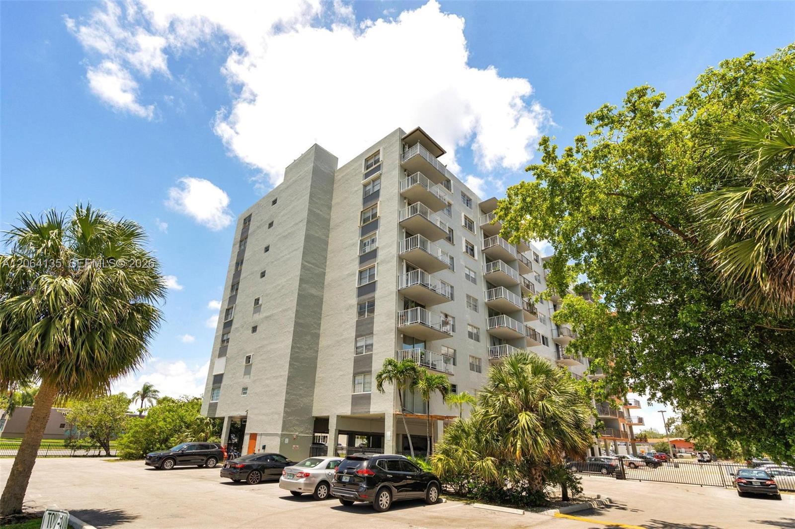 1465 NE 123rd St # 416, North Miami FL 33161 photo 2