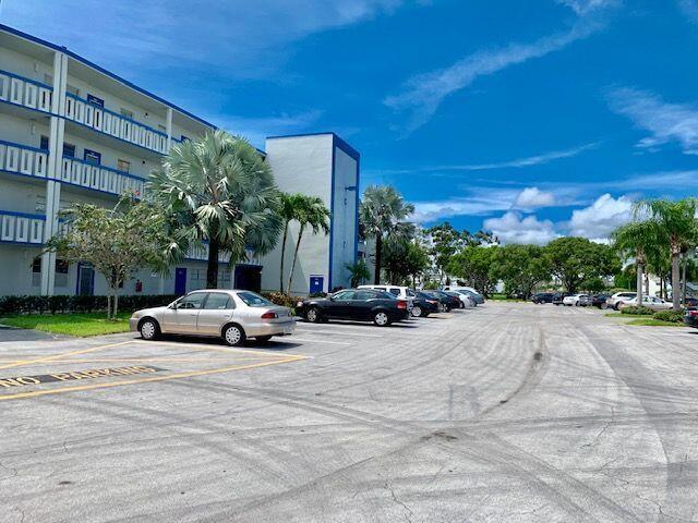 1049 Lincoln C, Boca Raton FL 33434