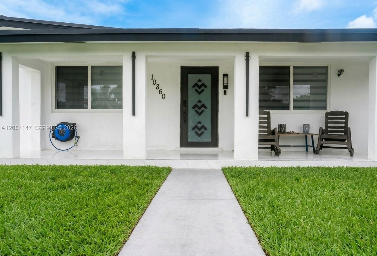 10860 SW 217th Ter, Miami FL 33170 photo 2