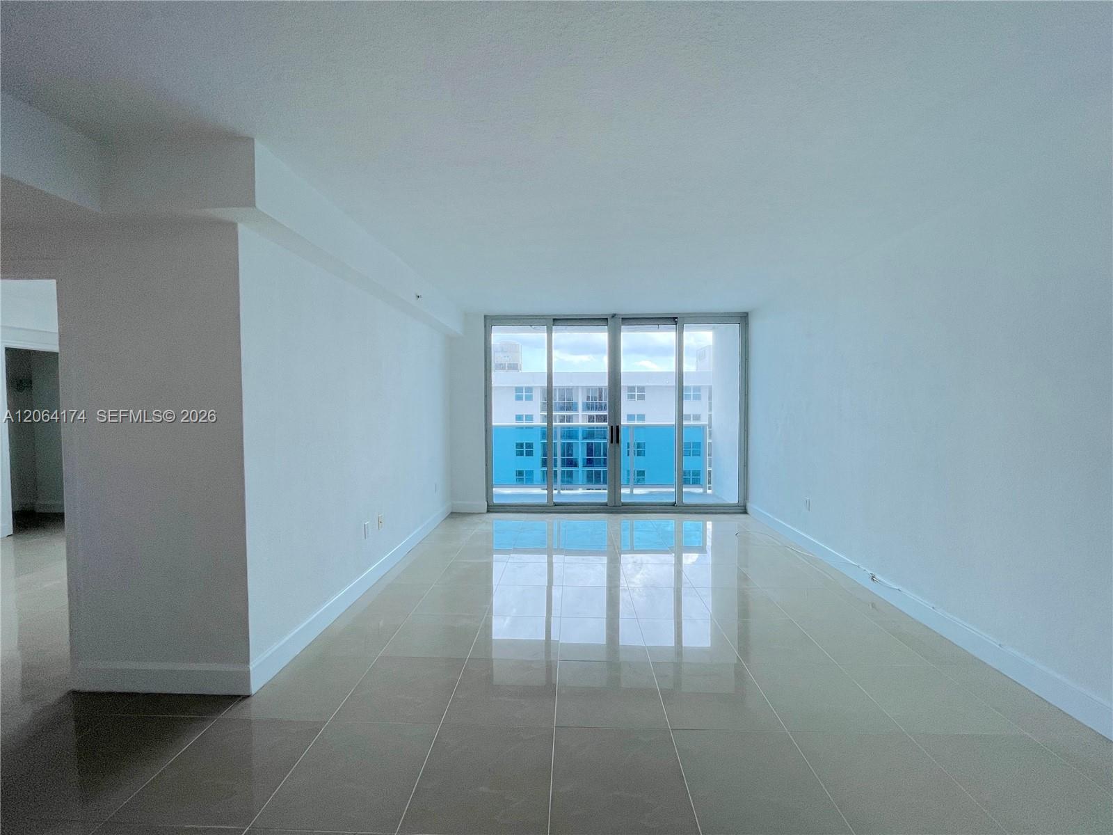 7501 E Treasure Dr # 10C, North Bay Village FL 33141 photo 2