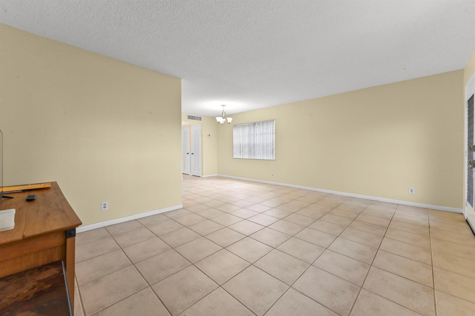 887 Normandy S, Delray Beach FL 33484 photo 5