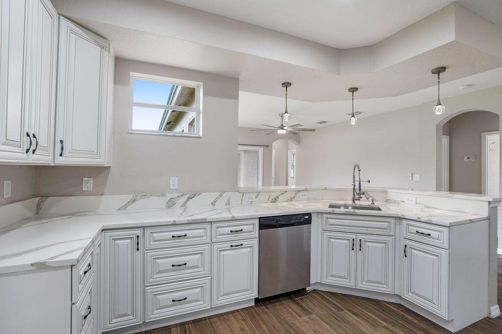 942 SW IDOL Avenue, Port St. Lucie FL 34953 photo 5