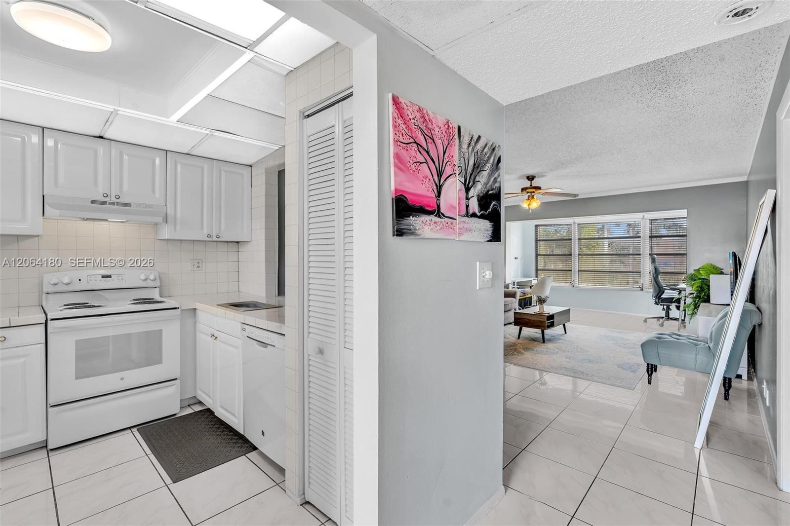 8852 W Mcnab Rd # 203, Tamarac FL 33321 photo 4