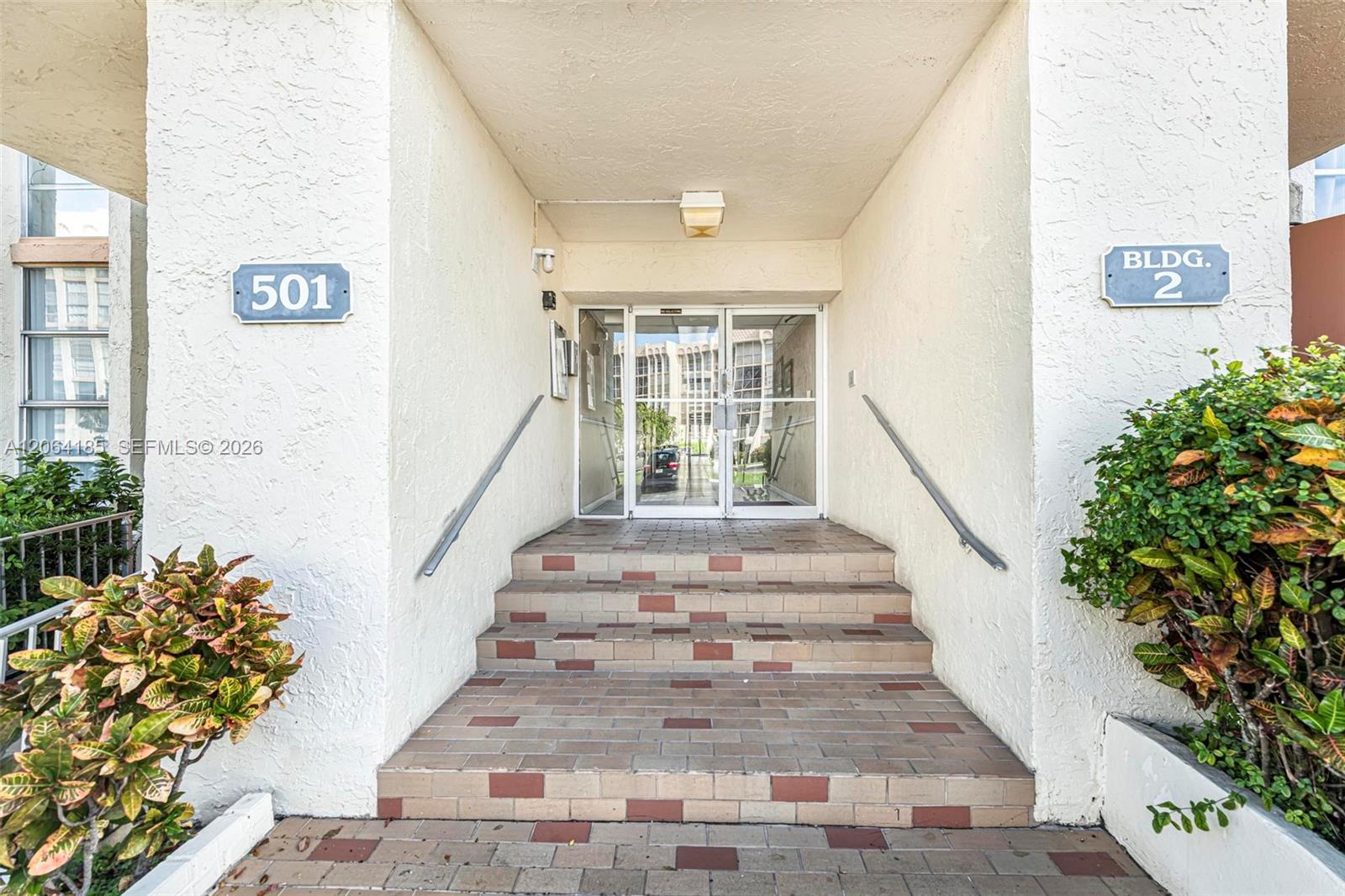 501 Three Islands Blvd # 519, Hallandale Beach FL 33009 photo 2
