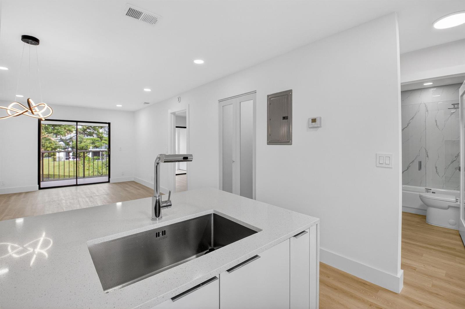 100 W Hidden Valley Boulevard # 502, Boca Raton FL 33487 photo 2