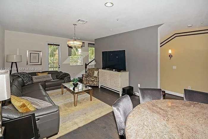 837 SW 147th Ave # 1410, Pembroke Pines FL 33027 photo 4