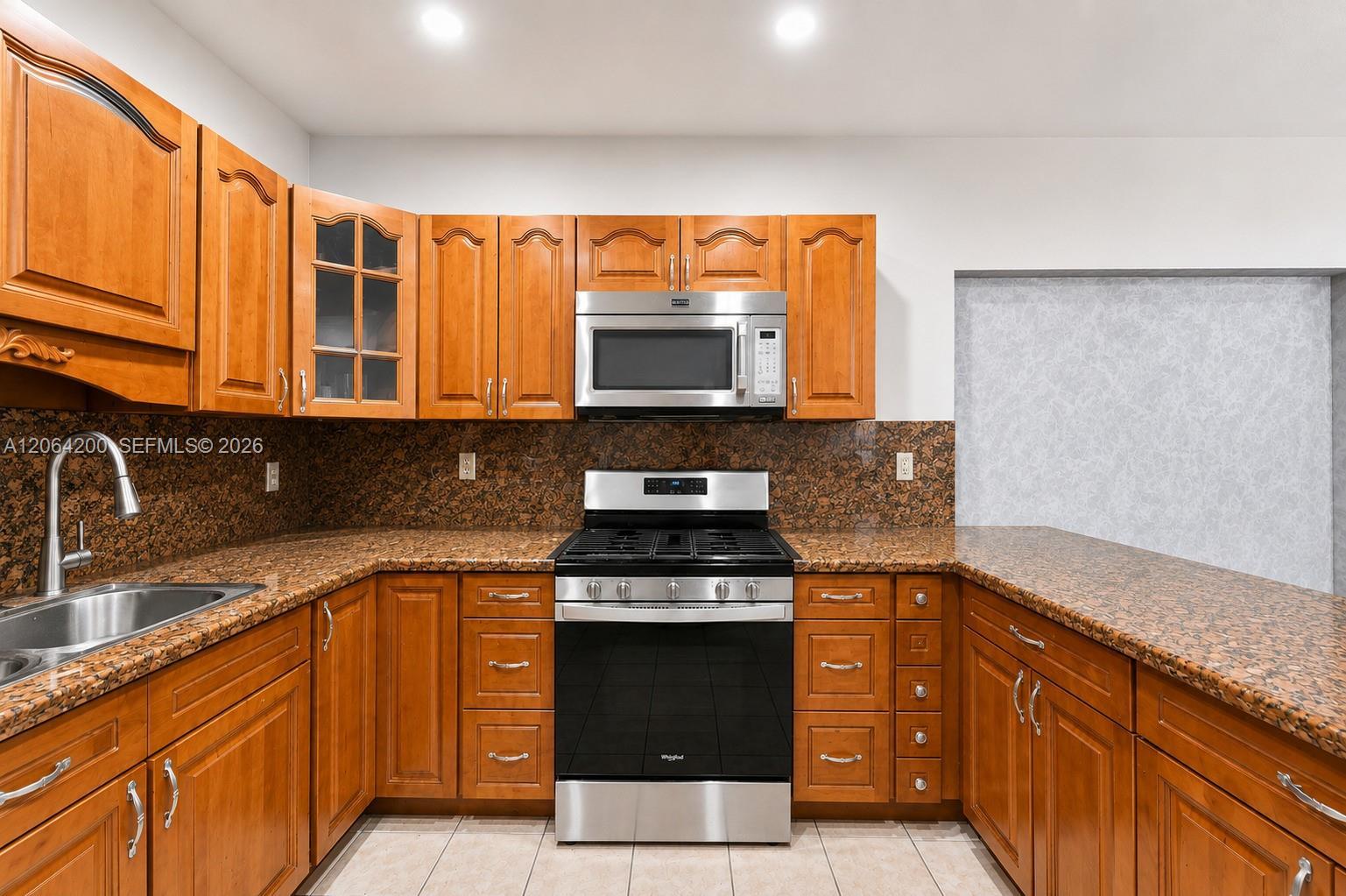 291 W 47th St, Hialeah FL 33012 photo 5
