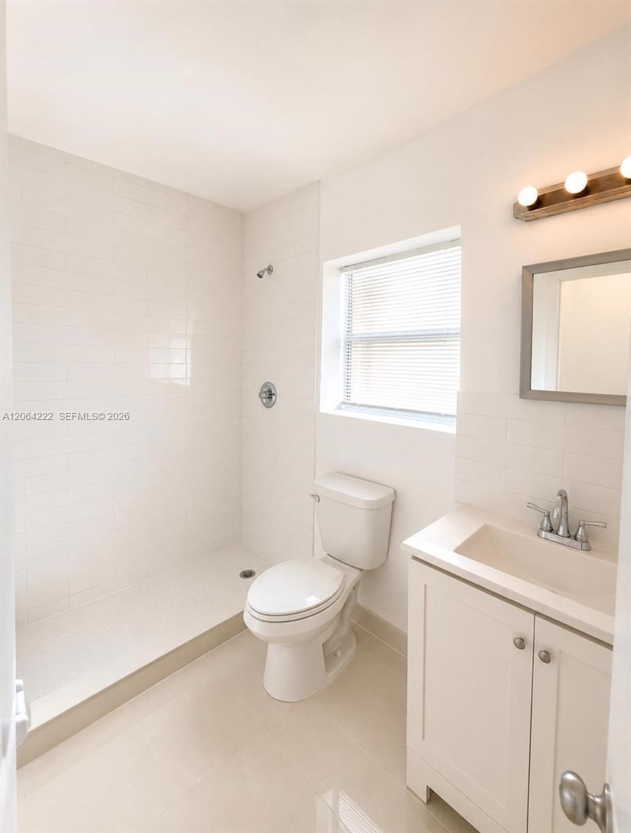 7600 Dickens Ave # 2, Miami Beach FL 33141 photo 4