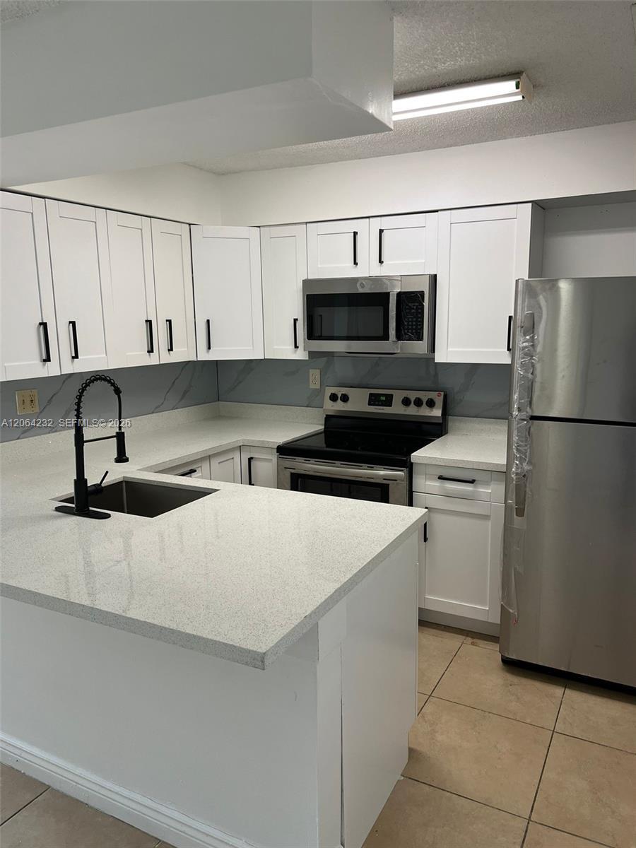6740 NW 175th Ln # 20, Hialeah FL 33015