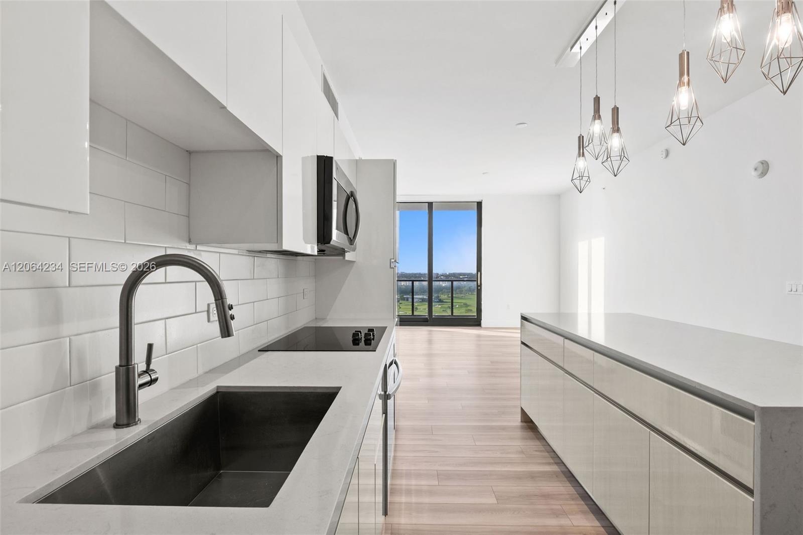 101 Diplomat Pkwy # 1903, Hallandale Beach FL 33009