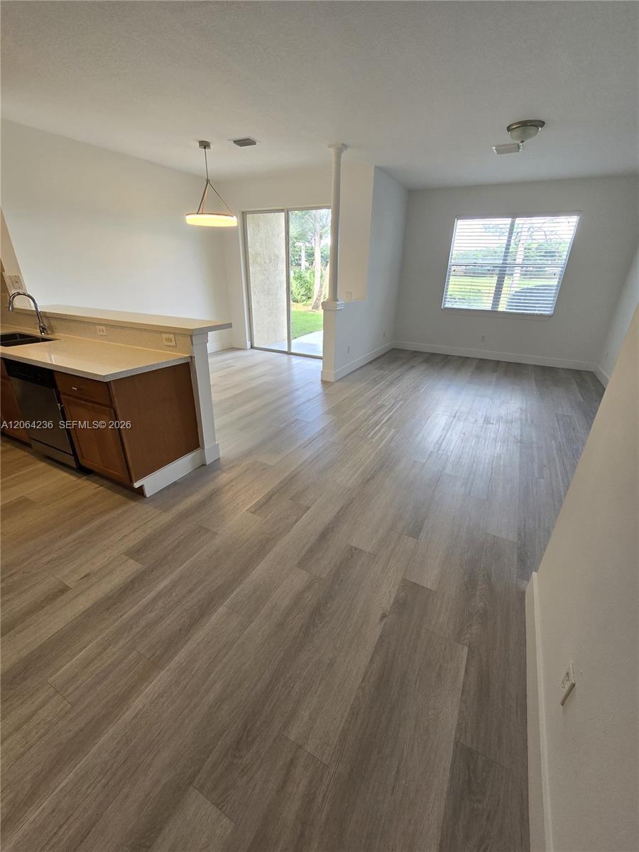 331 River Bluff Ln, Royal Palm Beach FL 33411 photo 4