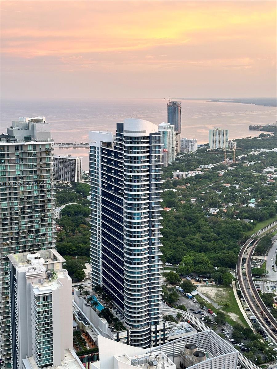 60 SW 13th St # 3424, Miami FL 33130