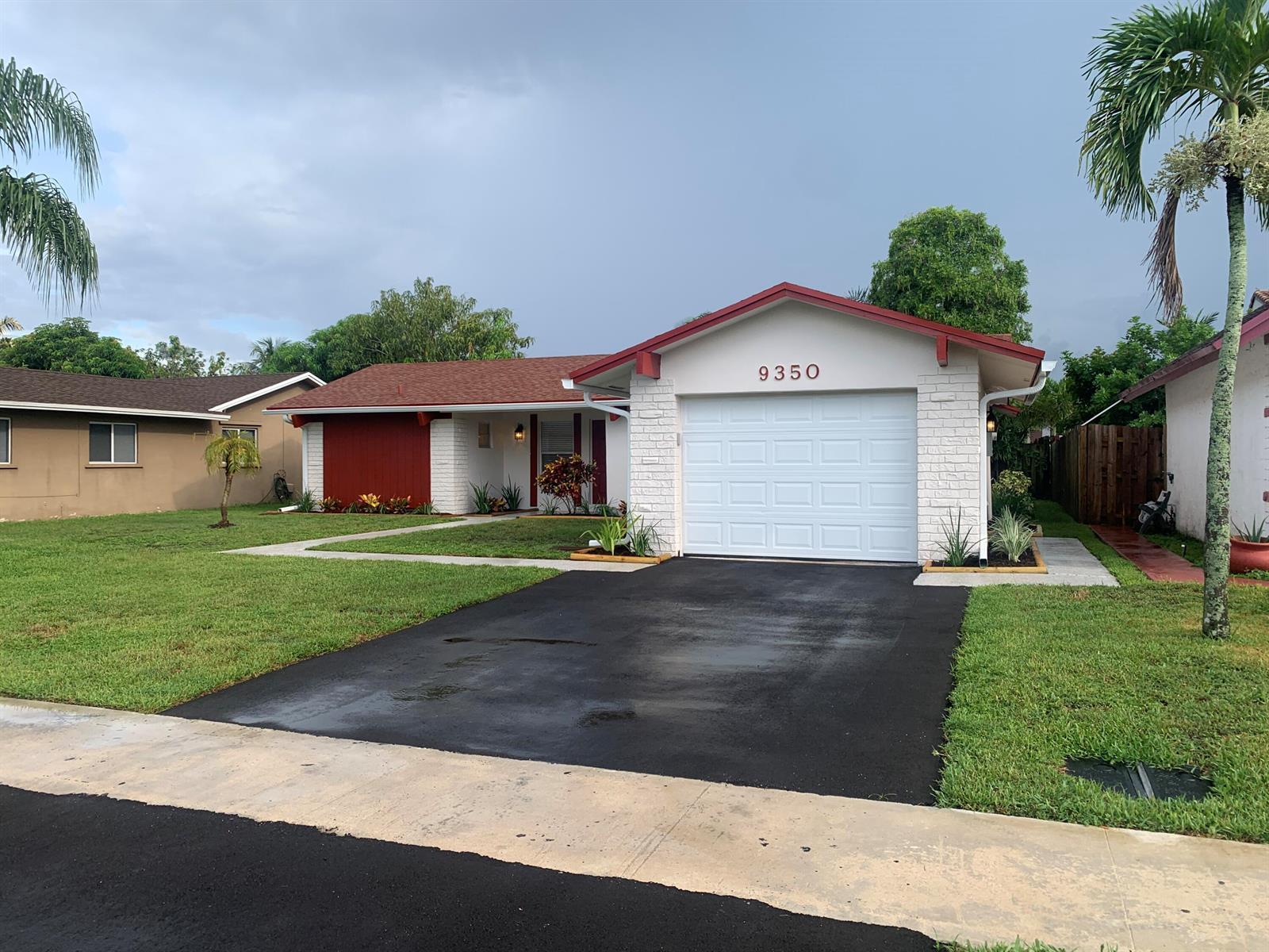 9350 NW 38th Place, Sunrise FL 33351 photo 3