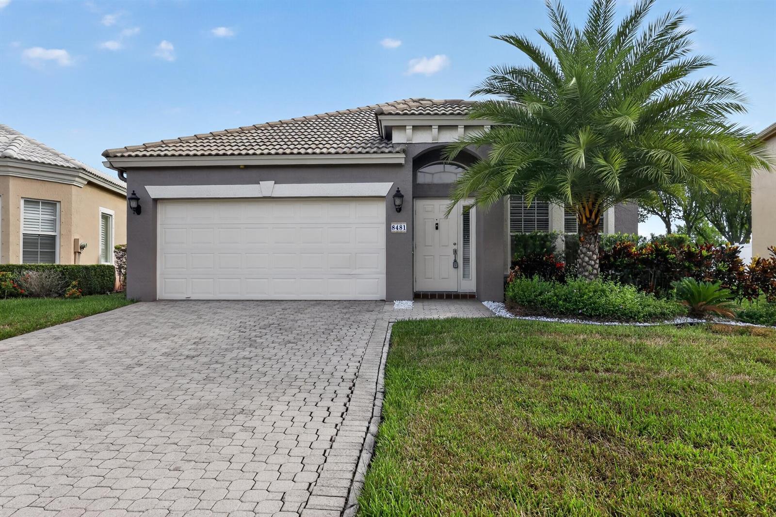 8481 Vía D Oro, Boca Raton FL 33433 photo 2