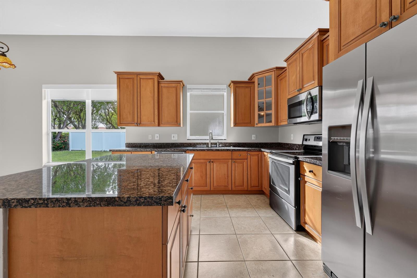8481 Vía D Oro, Boca Raton FL 33433 photo 3