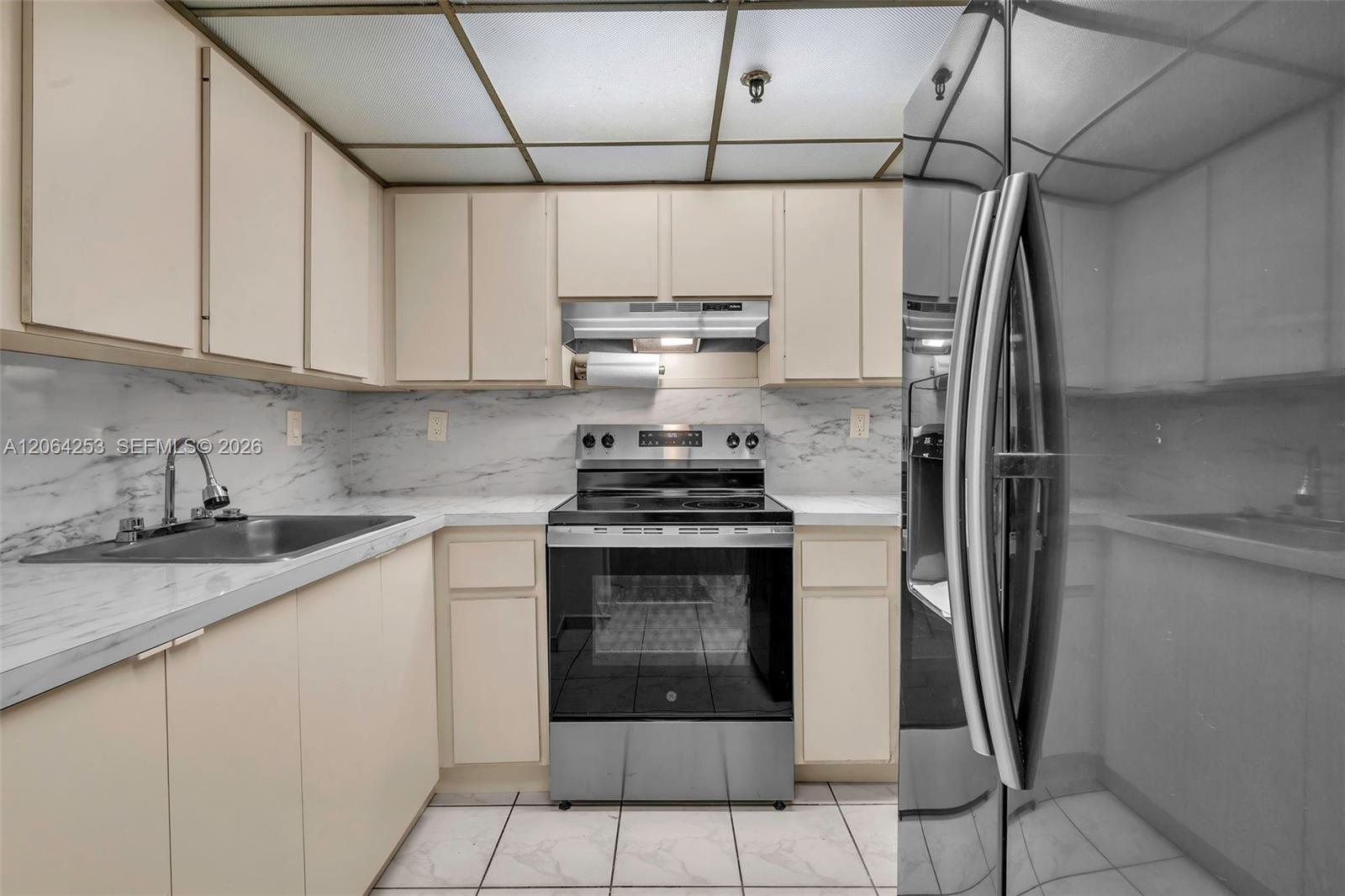 5249 NW 7th St # 416, Miami FL 33126 photo 3