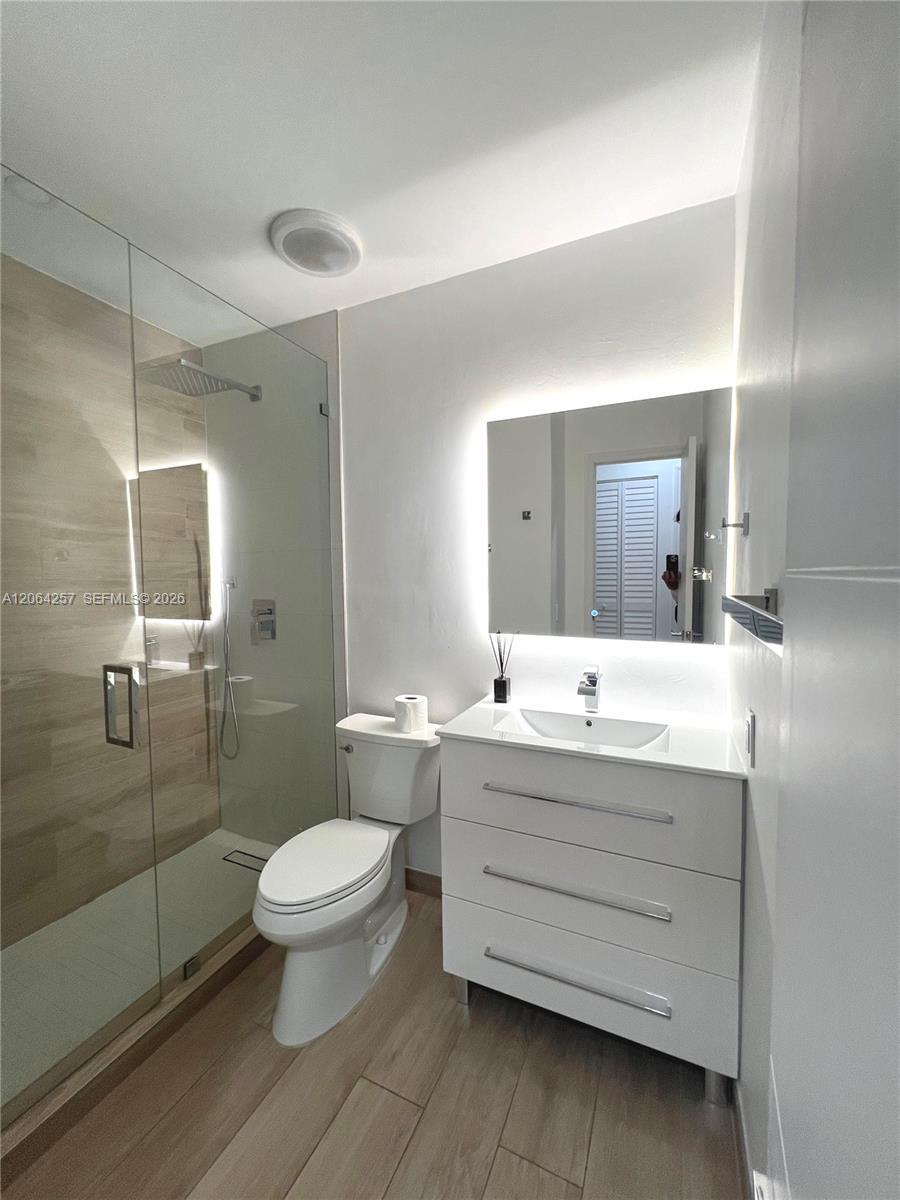 955 NW 106th Ave Cir, Miami FL 33172 photo 3