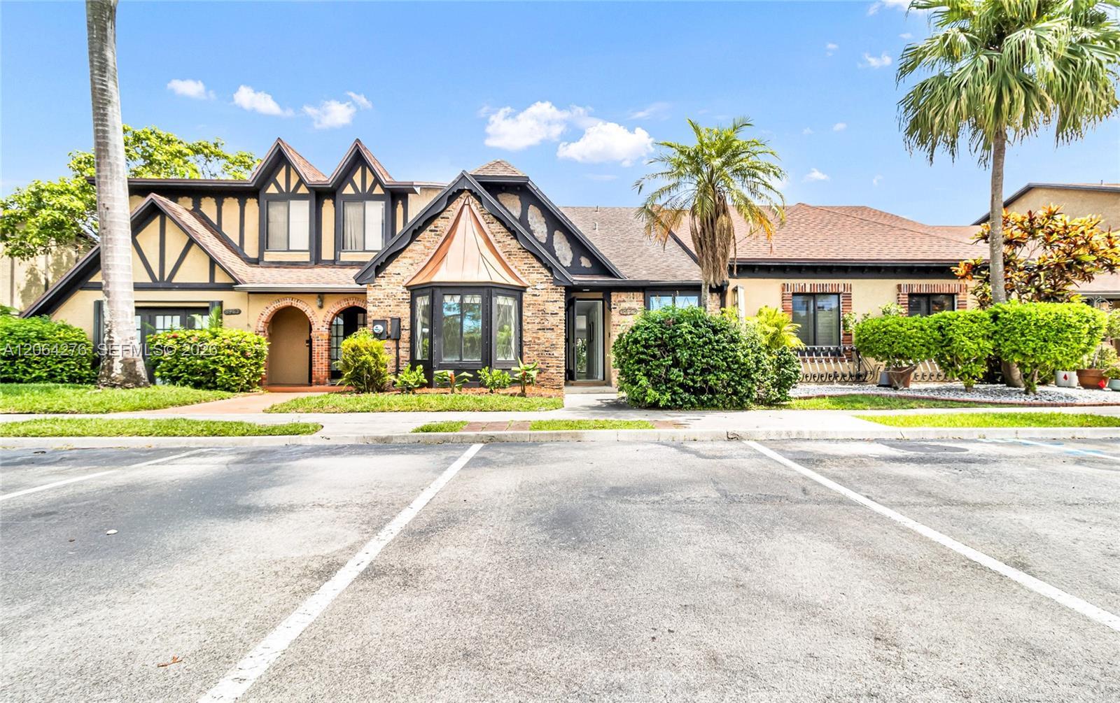 8957 NW 44th Ct, Sunrise FL 33351 photo 5