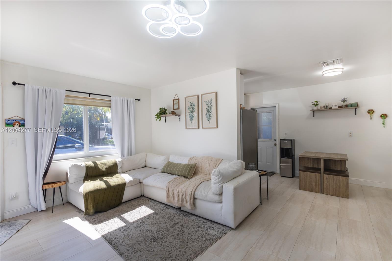 6881 Freedom St, Hollywood FL 33024 photo 4