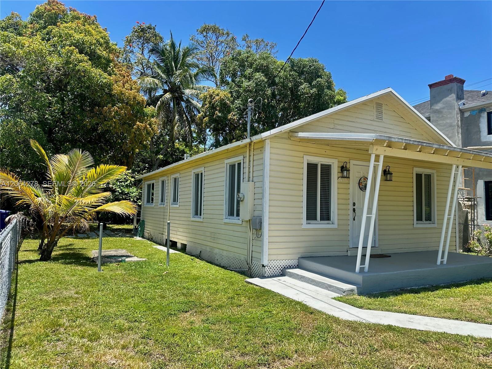 3611 OAK AV, Miami FL 33133 photo 2