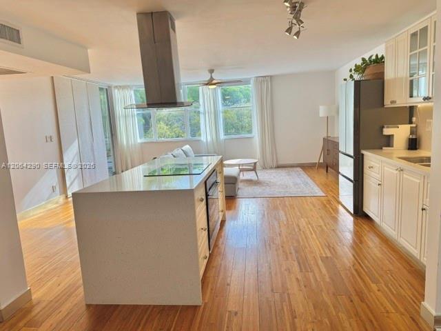 20200 W Country Club Dr, Aventura FL 33180 photo 5