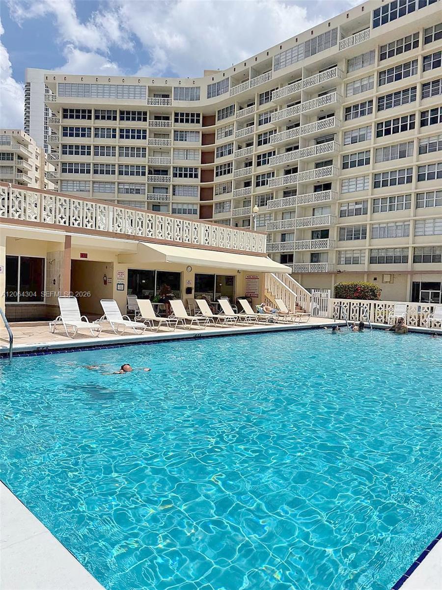 1817 S Ocean Dr # 824, Hallandale Beach FL 33009