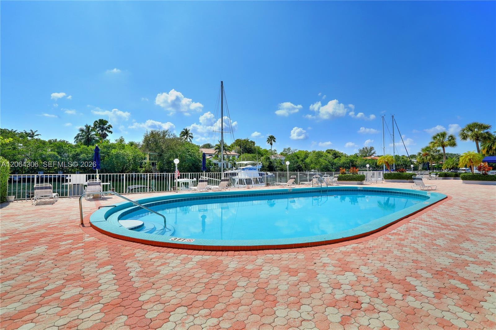 100 EDGEWATER DR # 305, Coral Gables FL 33133 photo 2