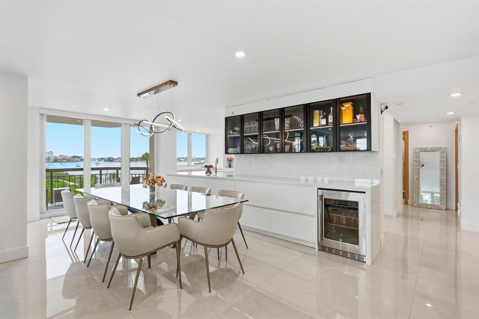 901 E CAMINO REAL # 2A, Boca Raton FL 33432