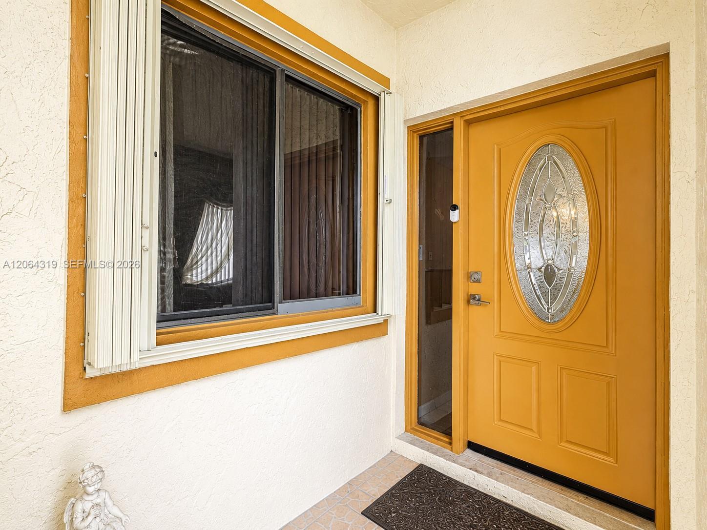 18772 NW 80th Ct, Hialeah FL 33015 photo 3