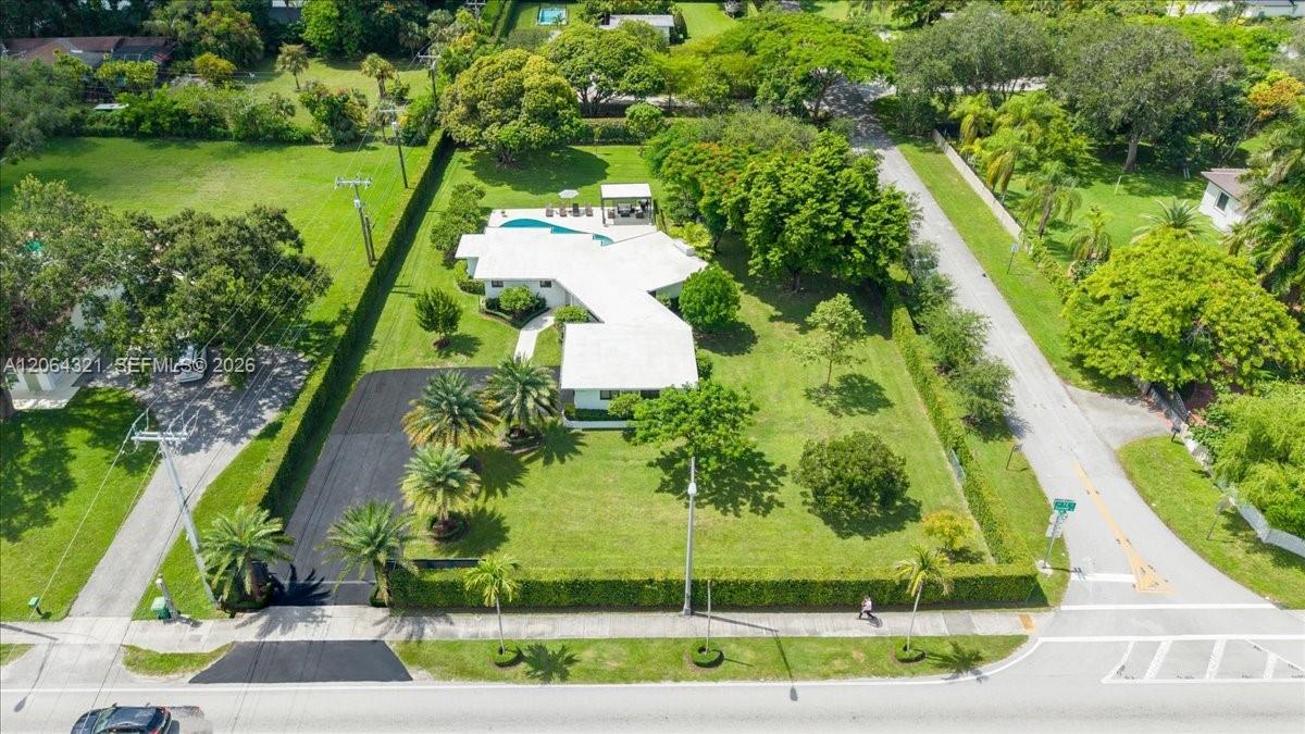 7240 Sunset Dr, Miami FL 33143 photo 3