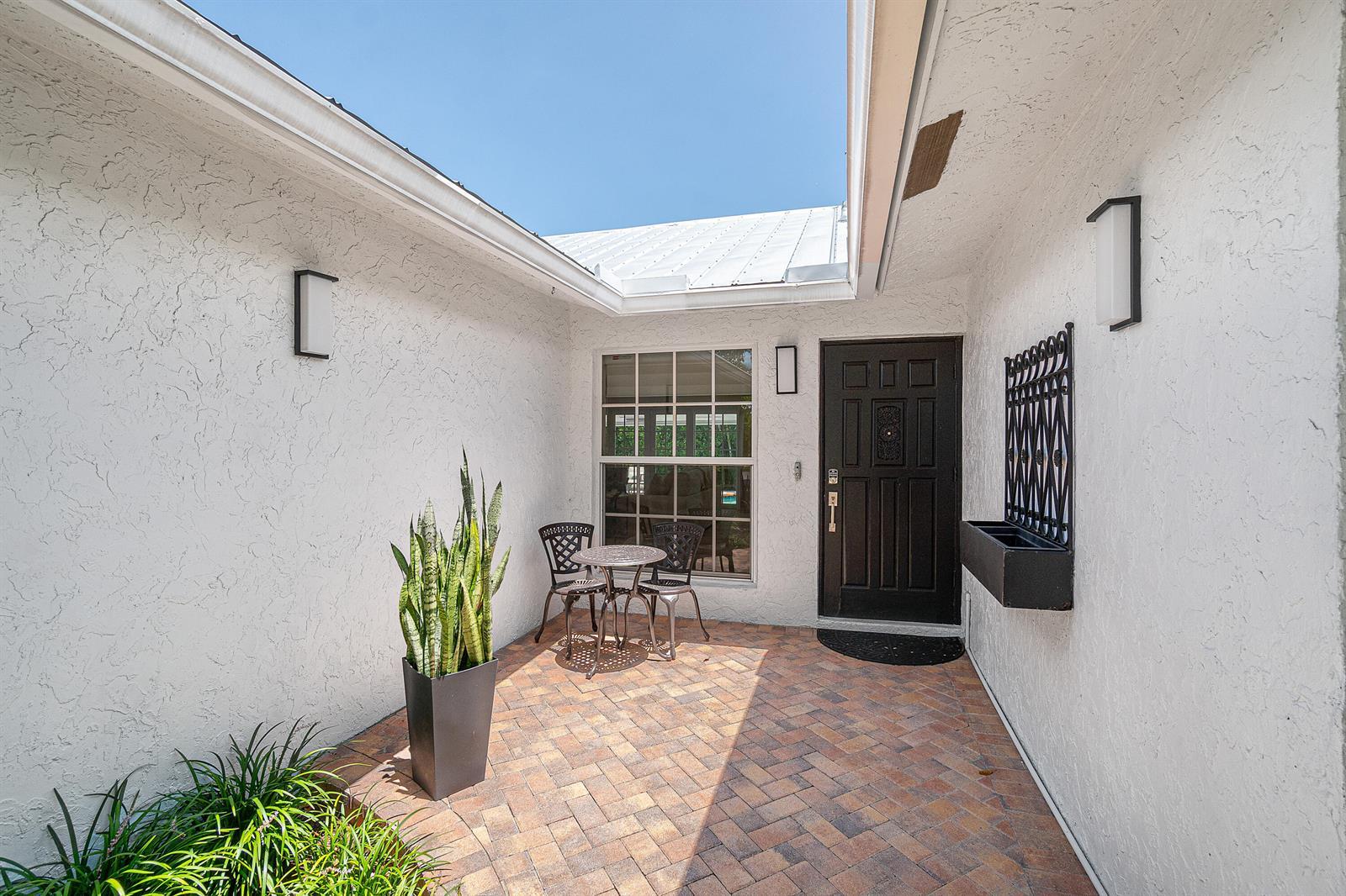1401 Hummingbird Drive, Delray Beach FL 33444 photo 4