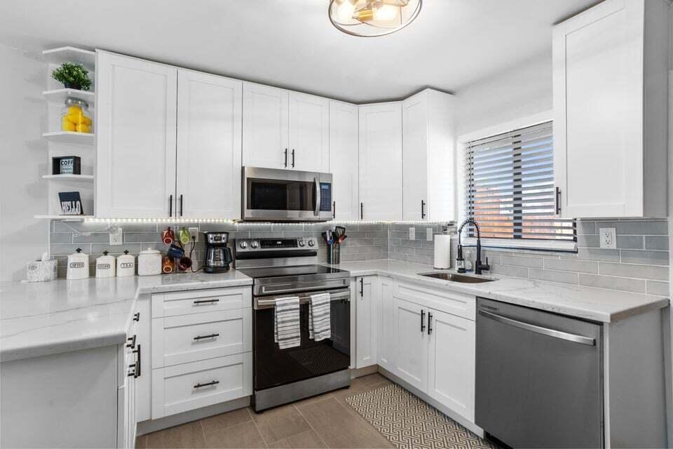 2013 Wilkins Avenue, West Palm Beach FL 33401 photo 3