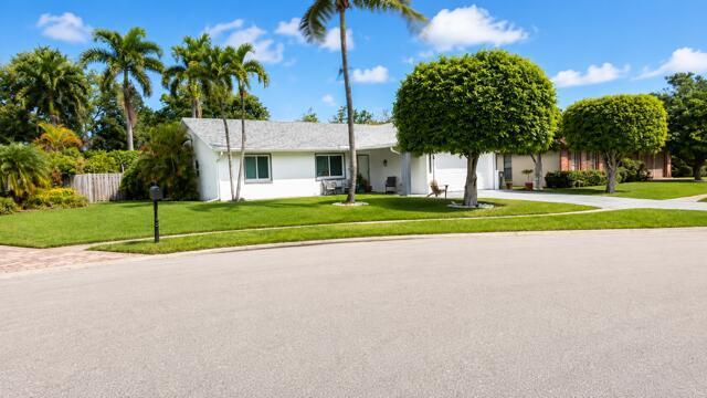 21521 WOODCHUCK Court, Boca Raton FL 33428 photo 3