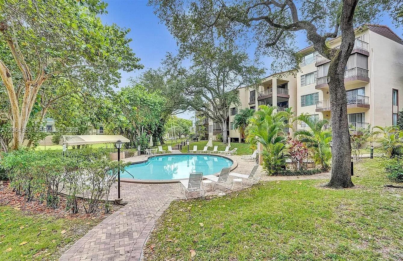 6060 S Falls Cir Dr # 313, Lauderhill FL 33319