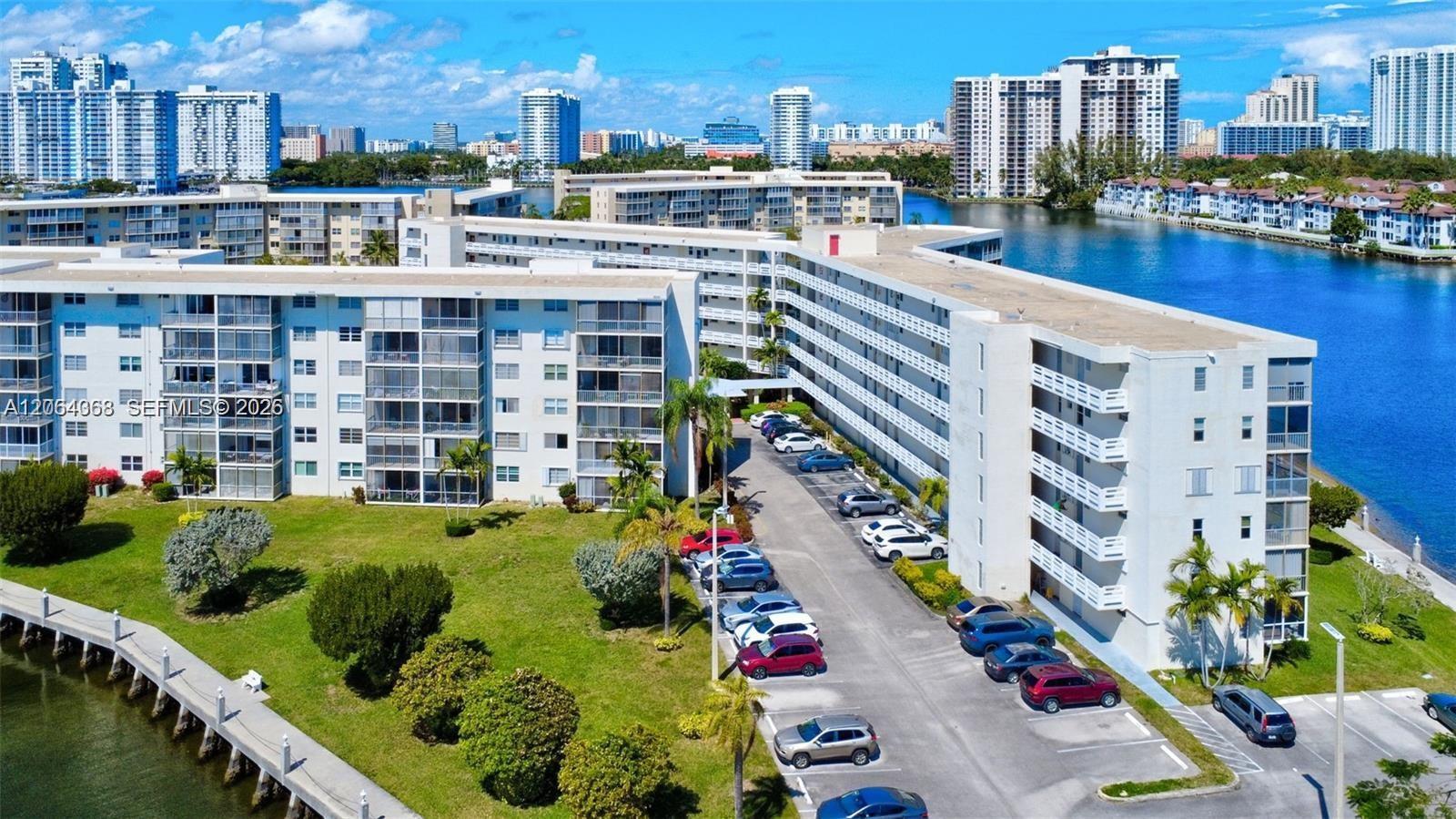 3030 Marcos Dr # T301, Aventura FL 33160 photo 5